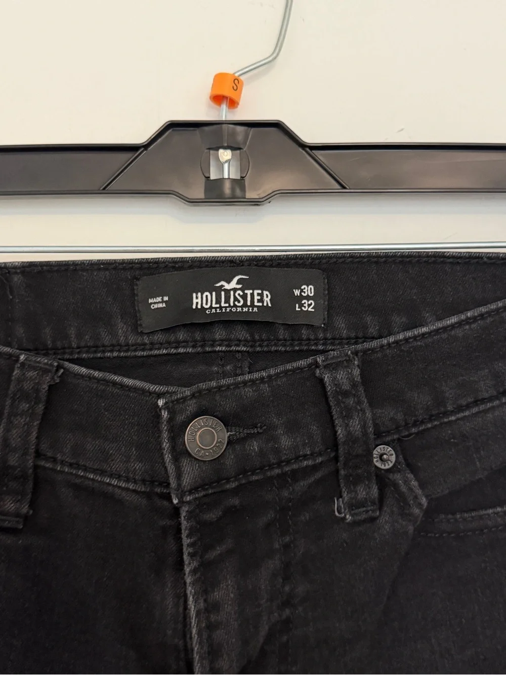 Hollister Men's Black Skinny Ripped Jeans